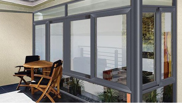 佛山哪里有高端鋁合金門窗合作的廠家？國內(nèi)十大門窗品牌樓上樓門窗